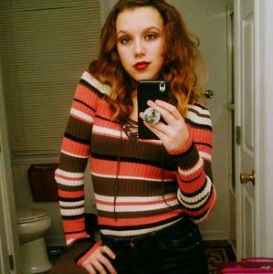 Meet your Posher, Farris